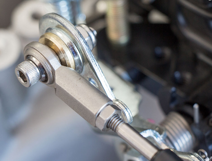 Linkage Assembly for Marine Applications