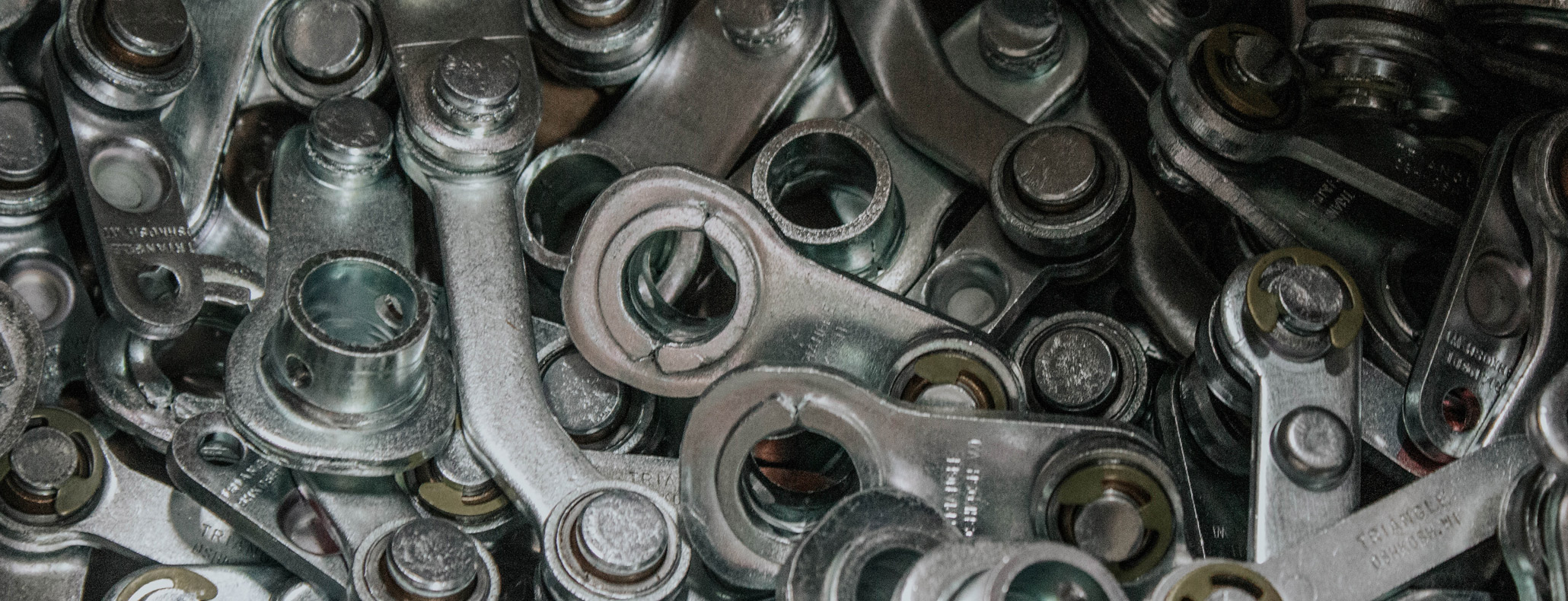 Metal Linkage Design Yields Cost Savings